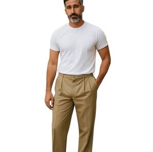 𝅺levi Strauss Pleated Khakis Chino Tan Classic Fit Straight Leg Size 34 x 34